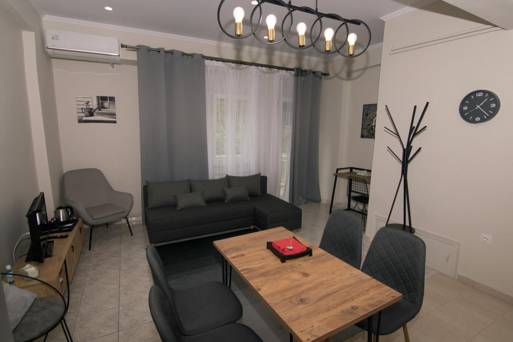 Μοντέρνο Διαμέρισμα Στο Κέντρο Apartment Orestiada Exterior photo
